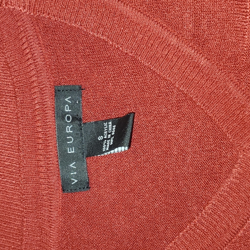 COPY - NWOT Checked Ridges Sweater Red Color - Picture 8 of 8